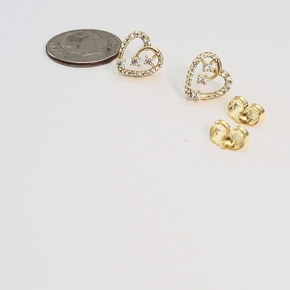 Beautiful Women's Earrings with Heart Shape - Picture 4 of 5